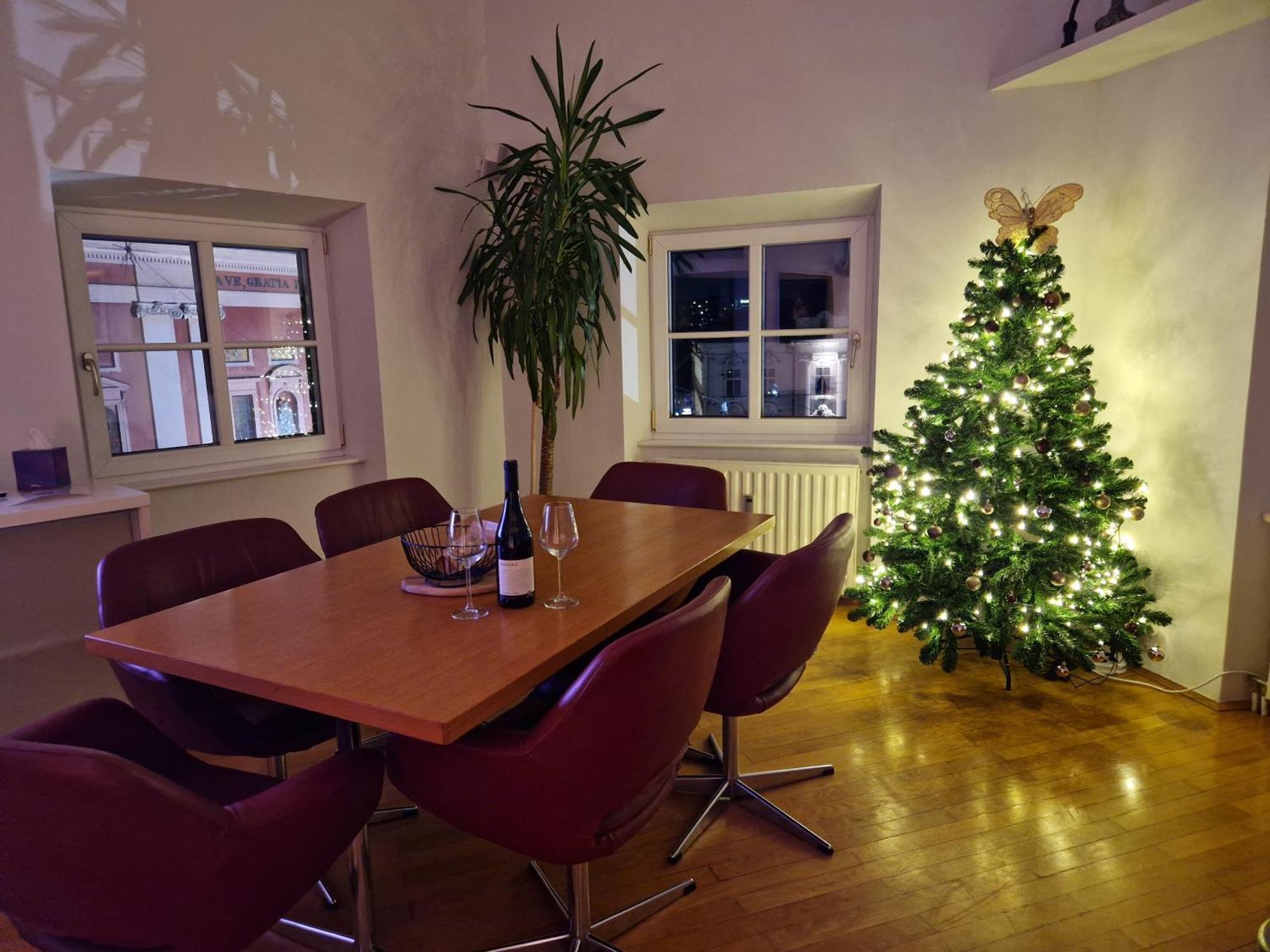 Poet Apartment Ljubljana Extérieur photo